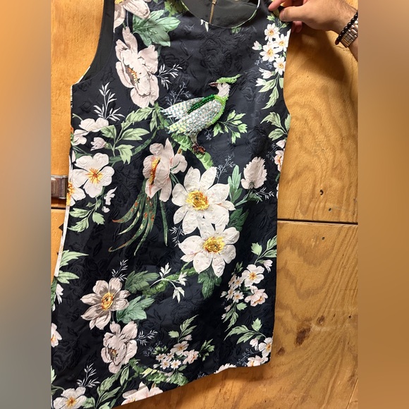 Black and white flowers jacquard A line shift dress with embellishments - Picture 4 of 6